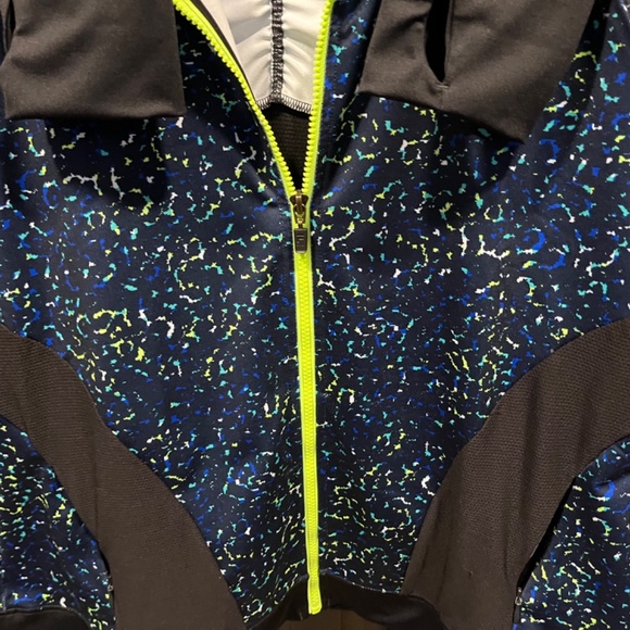 Woman’s FILA Sport Jacket Zipper front side, Size XL - Picture 8 of 14